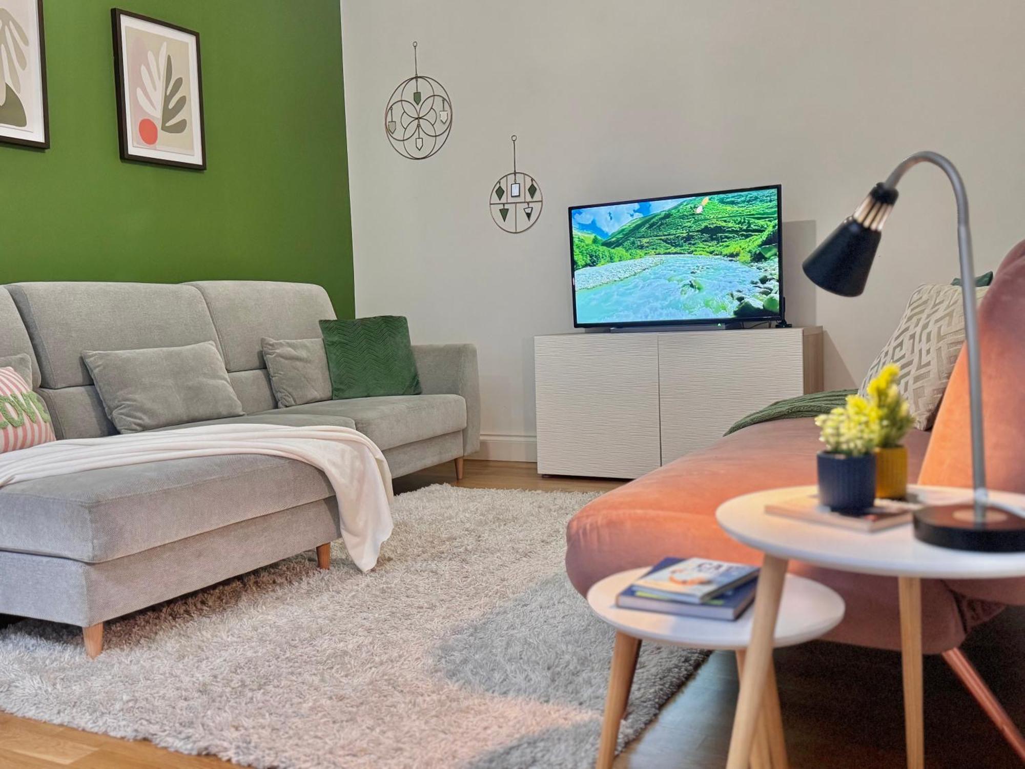 Modern 1-Bed Apt 30Min To Central London & Parking エクステリア 写真