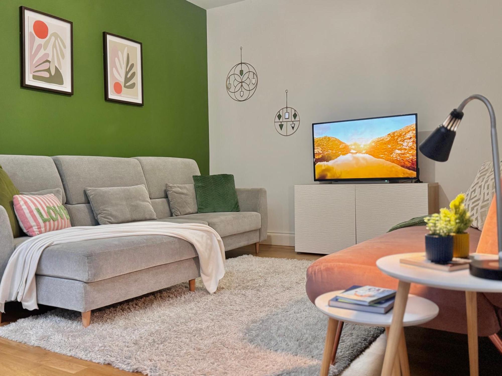 Modern 1-Bed Apt 30Min To Central London & Parking エクステリア 写真