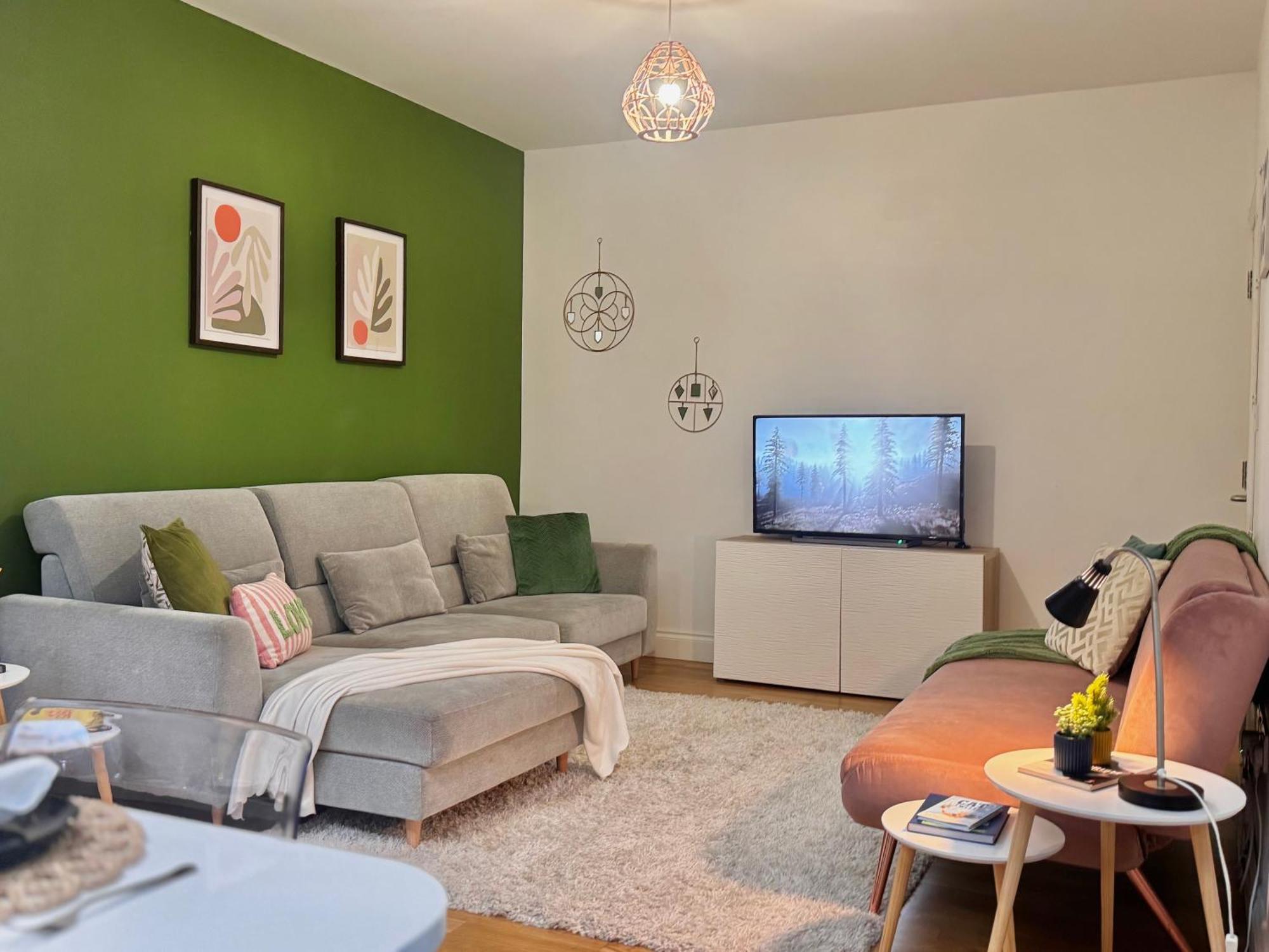 Modern 1-Bed Apt 30Min To Central London & Parking エクステリア 写真