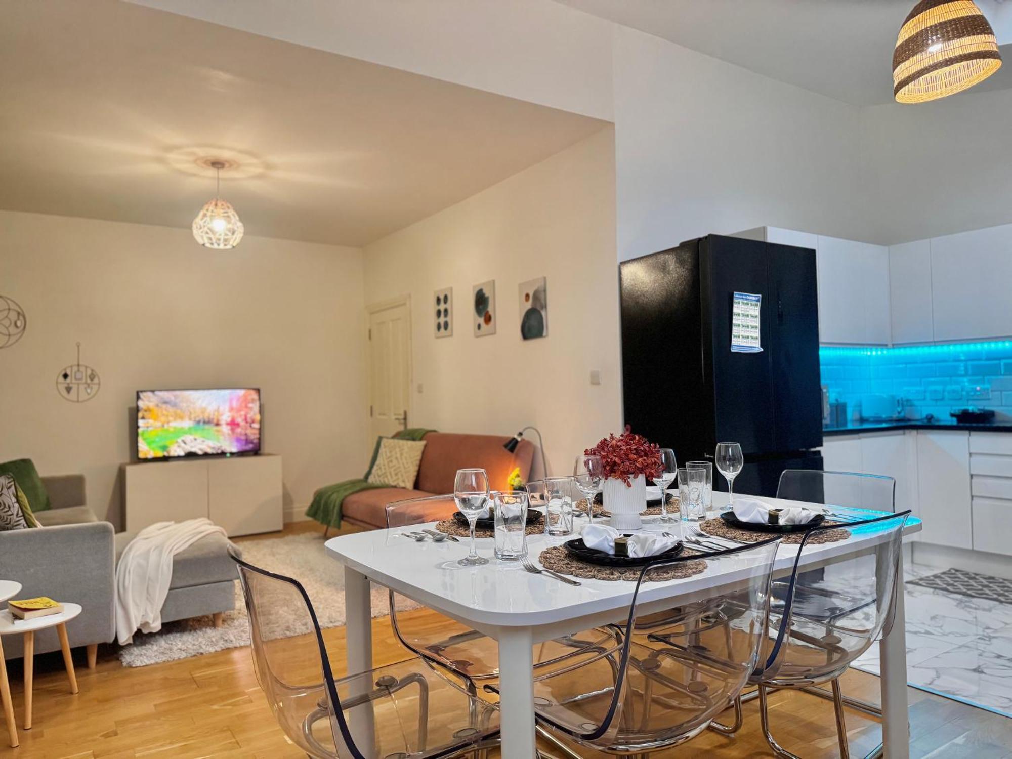 Modern 1-Bed Apt 30Min To Central London & Parking エクステリア 写真