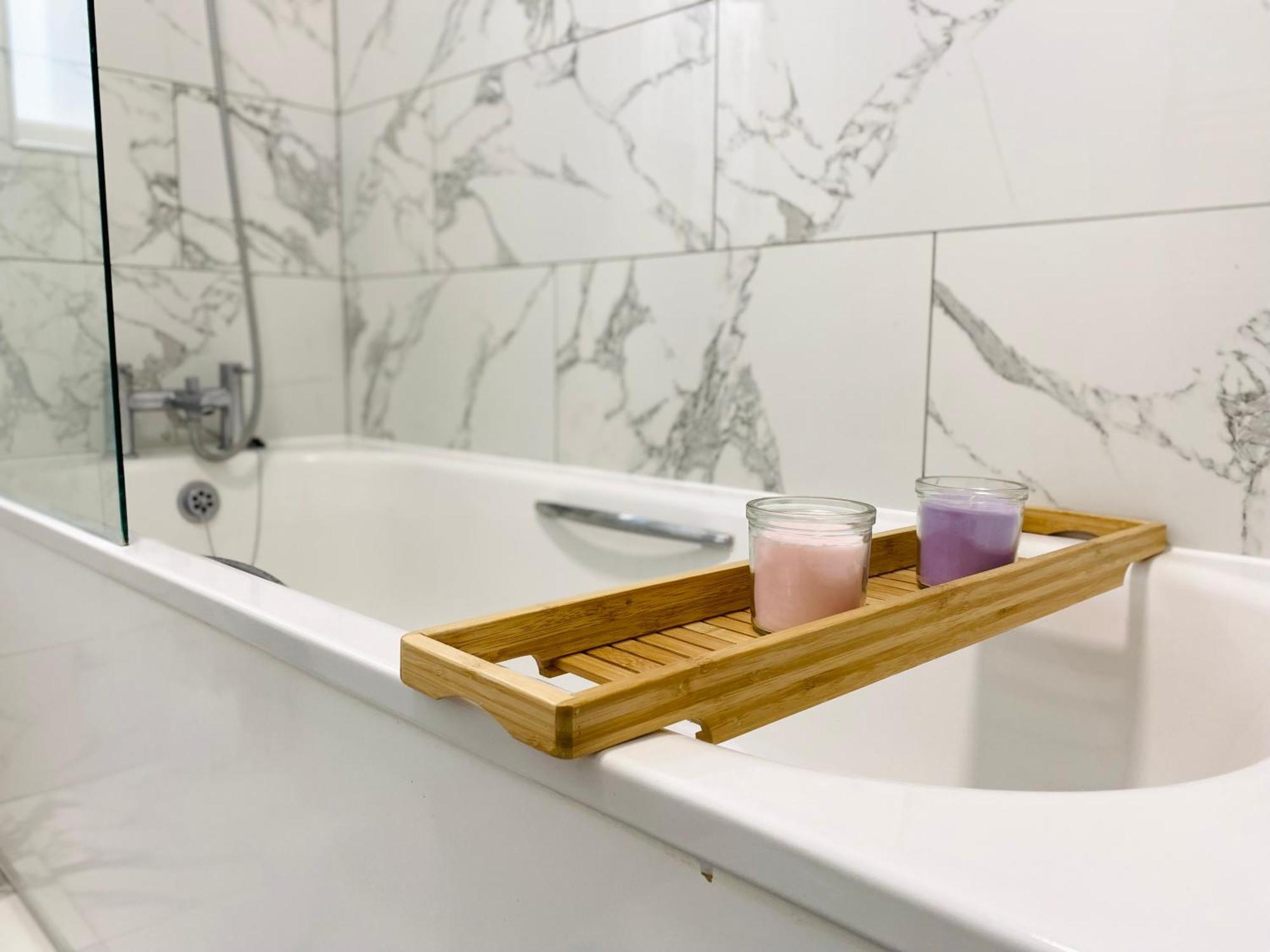 Modern 1-Bed Apt 30Min To Central London & Parking エクステリア 写真